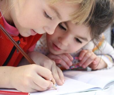 kids girl pencil drawing notebook 1093758